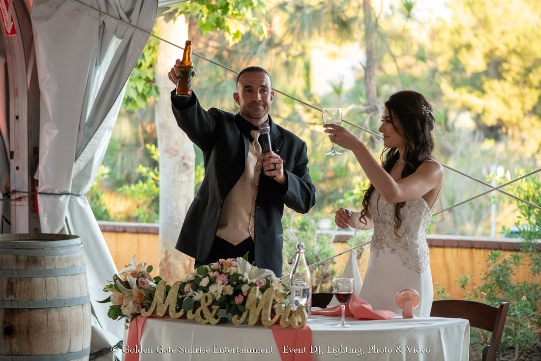 What is the average cost of a wedding photographer in San Diego, CA?